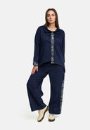 'Delina' Blouse Denim – navy, flowing & with print detail