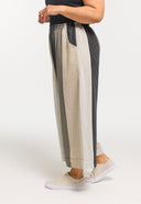 'Sorella' Pants – airy, modern & unique